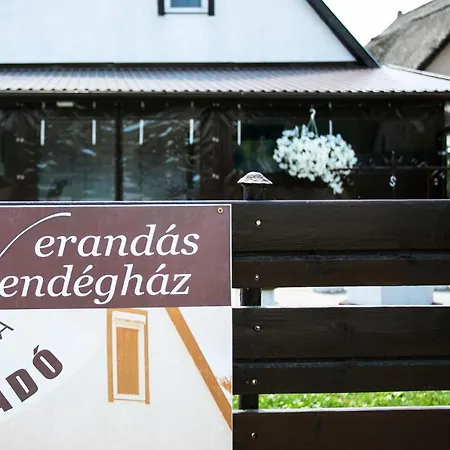 Verandas Vendeghaz Hajdunanas