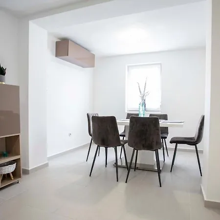 Verandas Vendeghaz *